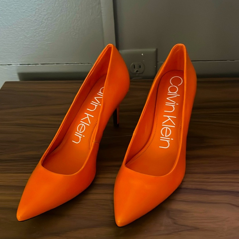 Calvin Klein Pumps